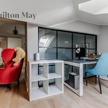 The Family House Wawer * Warszawa