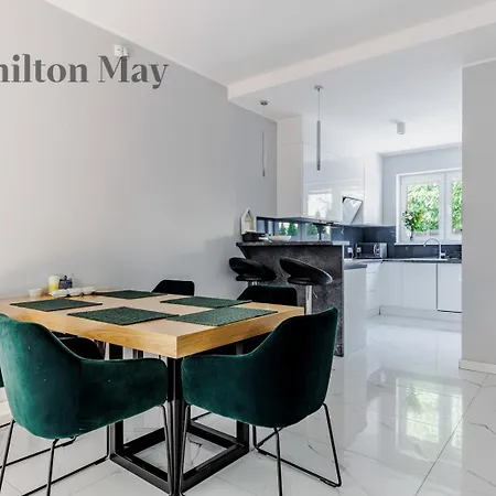 The Family House Wawer Tatil Evi Varşova