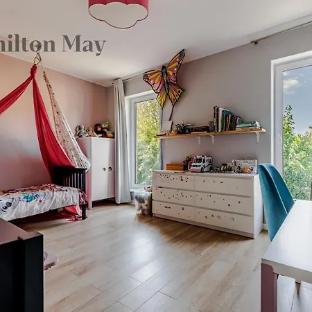 The Family House Wawer Tatil Evi Varşova