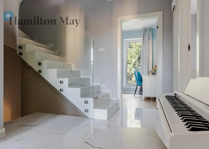 Dom wakacyjny The Family House Wawer