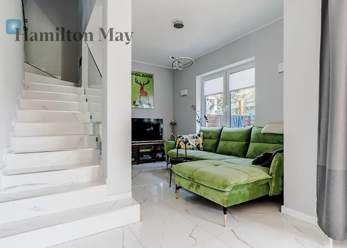 Dom wakacyjny The Family House Wawer